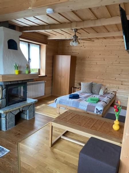 Domek Koniec Swiata Dzianisz Exterior foto