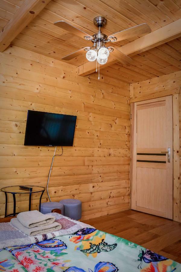 Domek Koniec Swiata Dzianisz Exterior foto